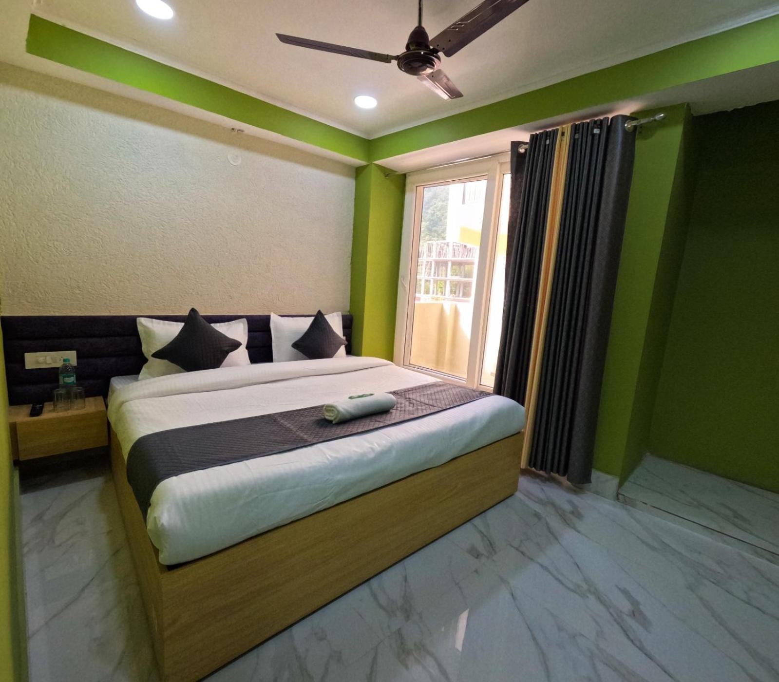 Hotel Aastha Height Rishīkesh 外观 照片